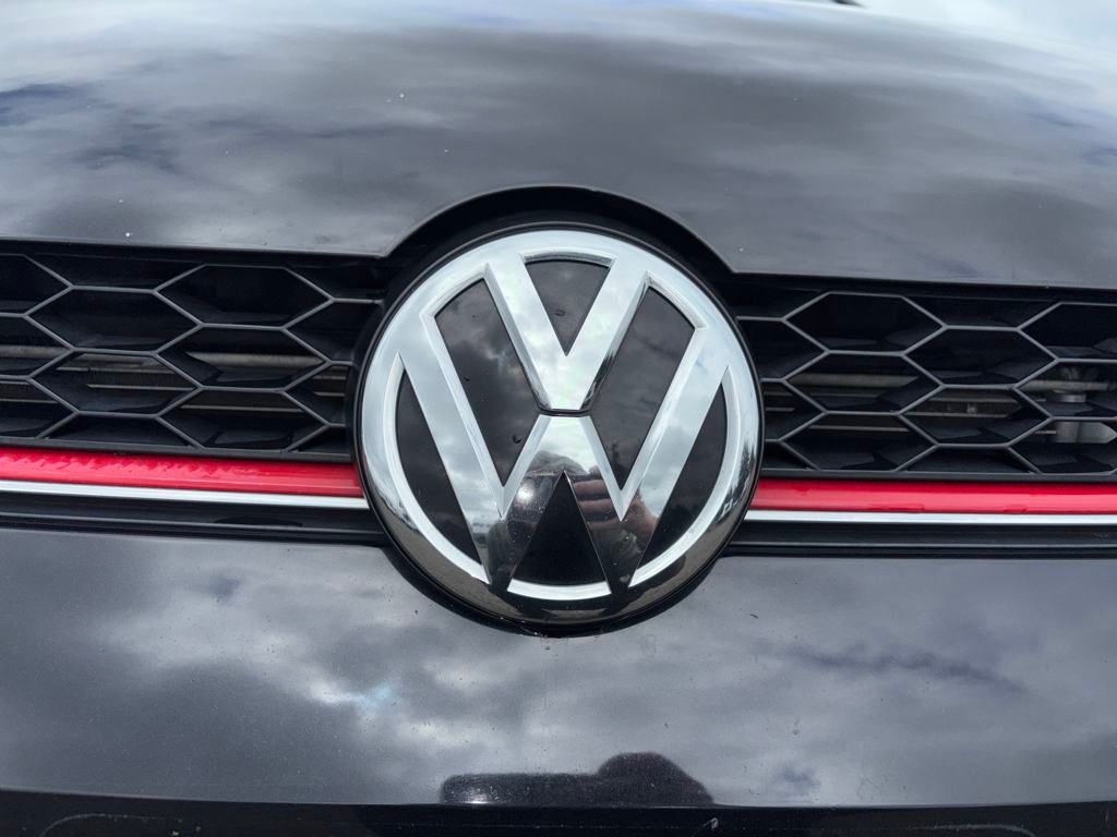 2015 Deep Black Pearl Volkswagen Golf GTI Autobahn FWD Hatchback