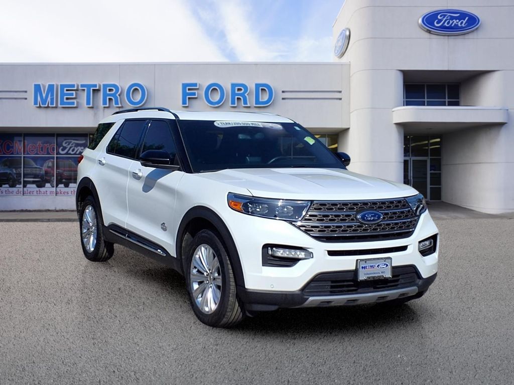 Star White Metallic Tri-Coat 2023 Ford Explorer SUV / Crossover All-Wheel Drive Automatic