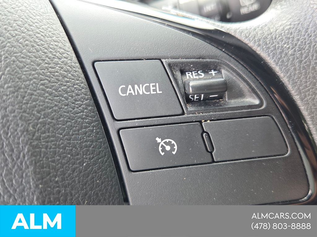 Used 2024 Gray Mitsubishi LE image 27