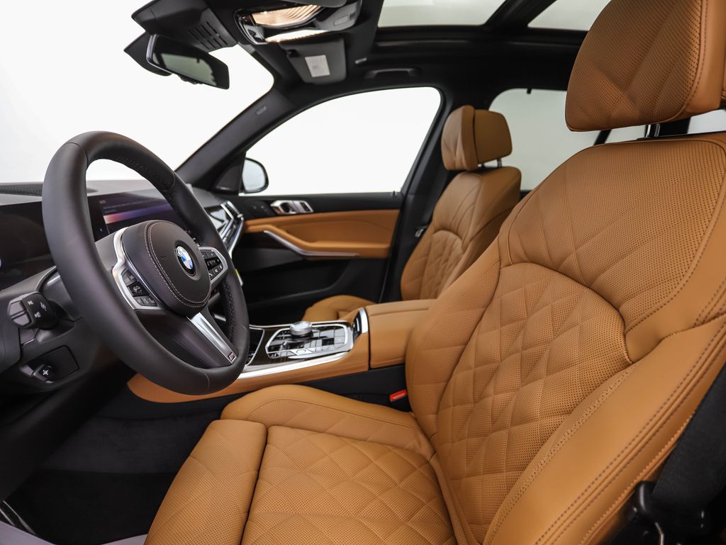 Thumbnail: 2026 BMW X5 - 12