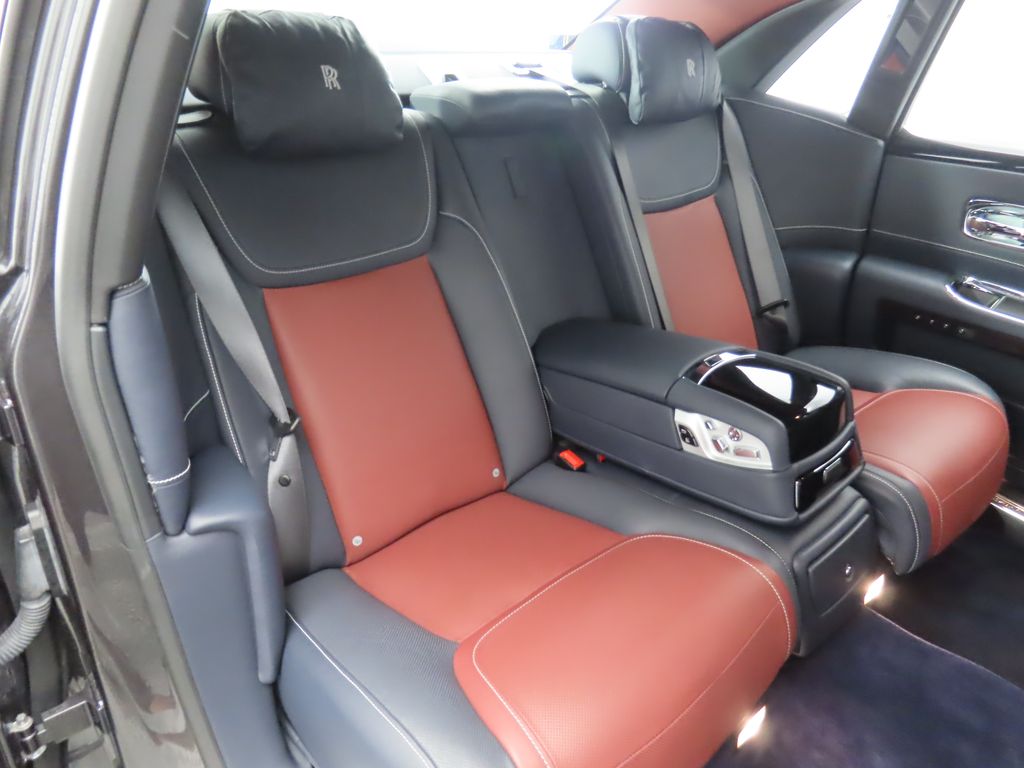 2017 Rolls-Royce Ghost Black Badge 22