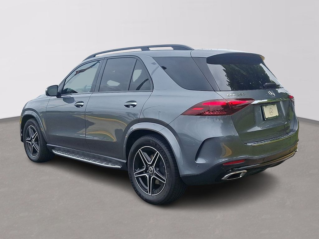Thumbnail: 2026 Mercedes-Benz GLE - 4