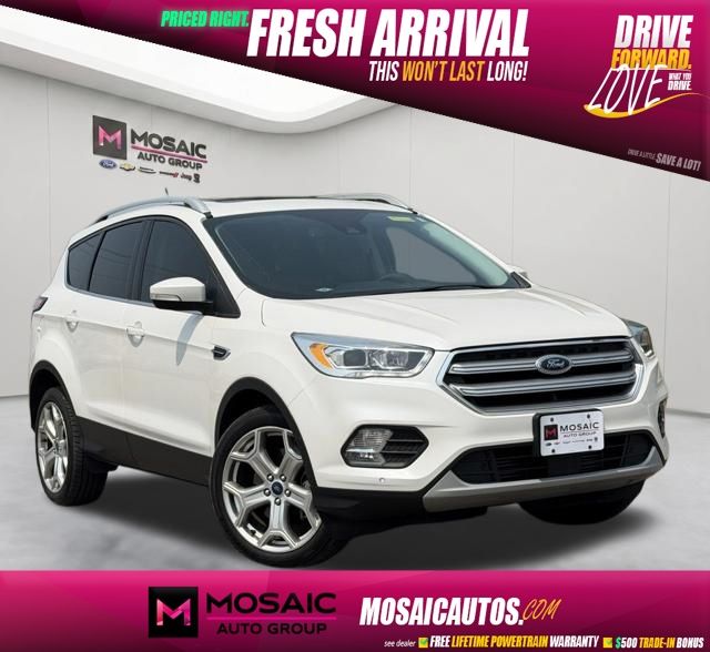 White Platinum Clearcoat Metallic 2018 Ford Escape SUV / Crossover All-Wheel Drive 6-Speed Automatic