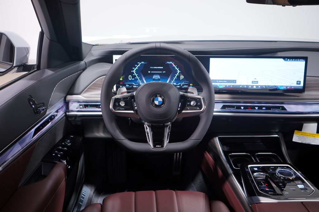Thumbnail: 2025 BMW 7 Series - 11
