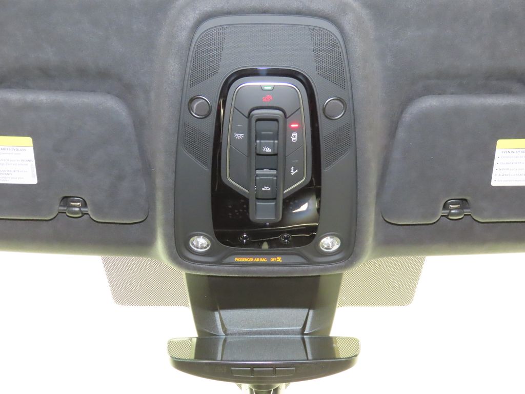 Thumbnail: 2026 Audi RS Q8 - 22