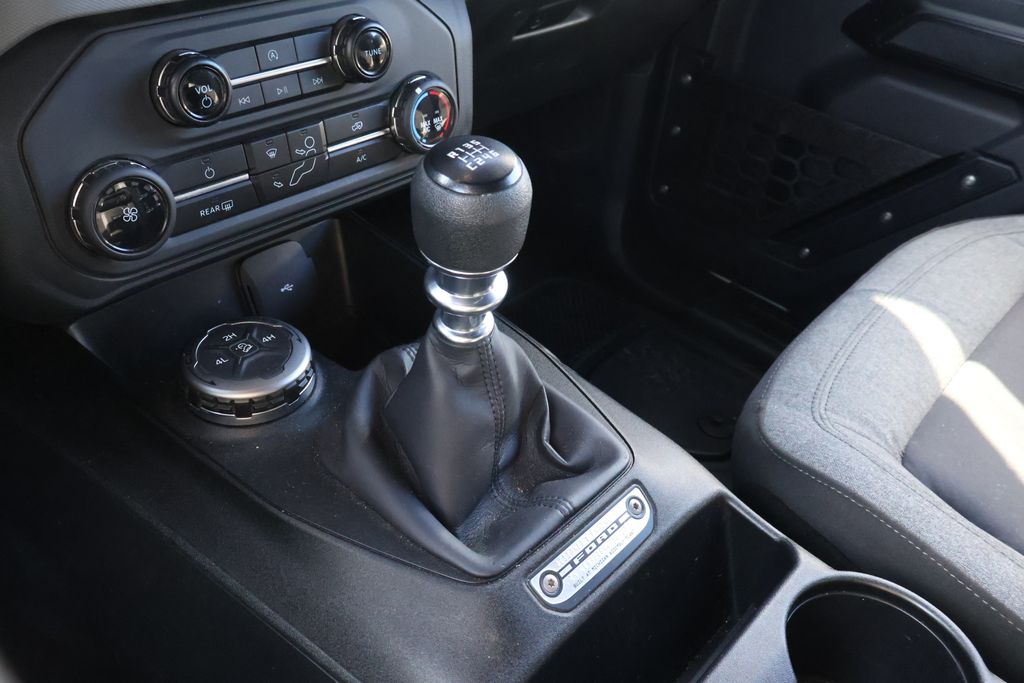 Thumbnail: 2022 Ford Bronco - 18