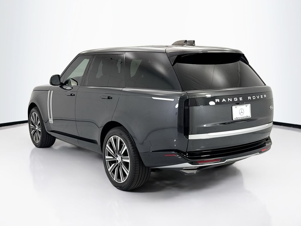 Thumbnail: 2023 Land Rover Range Rover - 7