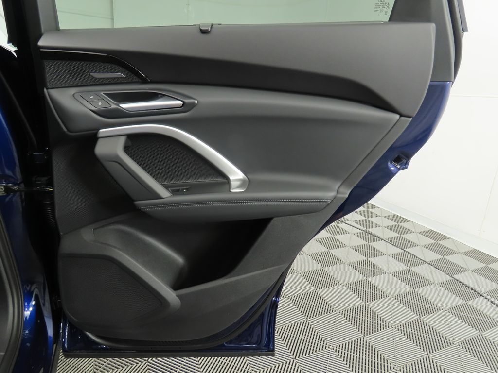 Thumbnail: 2025 Audi Q5 - 29