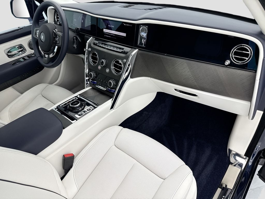 Thumbnail: 2026 Rolls-Royce Cullinan - 16