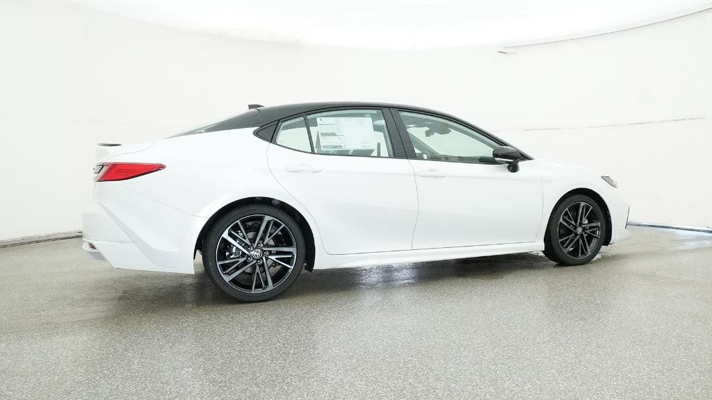 Thumbnail: 2025 Toyota Camry - 12