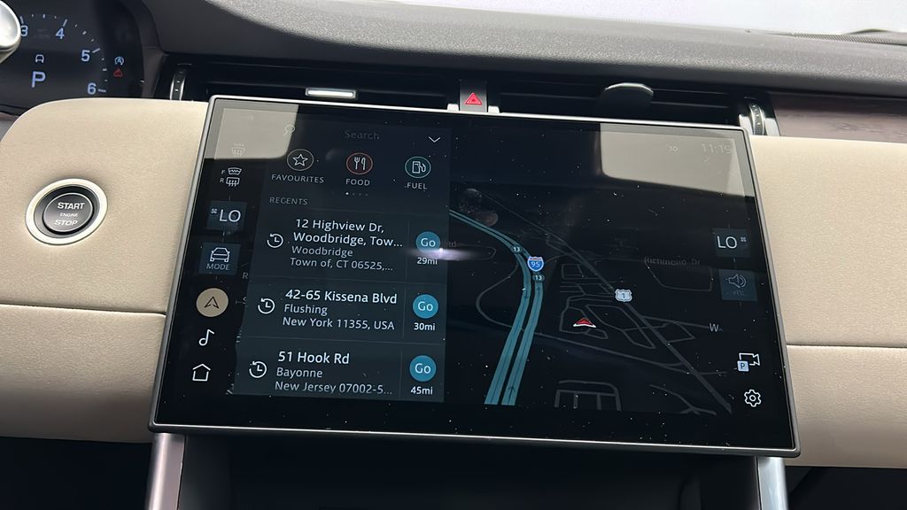 2024 Land Rover Discovery Sport S 17