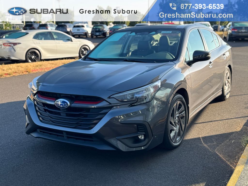 2024 Subaru Legacy Gris (Magnetite Gray Metallic) Sedán Tracción en las cuatro ruedas Transmisión variable continua