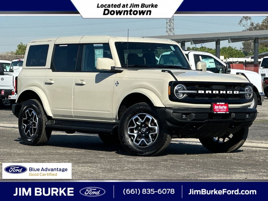 2025 Ford Bronco Outer Banks 4-Door 4WD