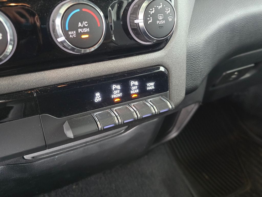 Thumbnail: 2025 RAM 1500 - 13