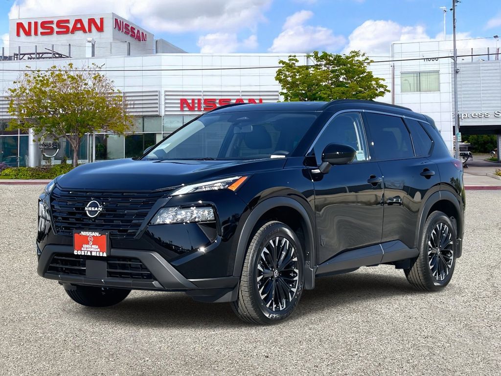2026 Nissan Rogue Dark Armor