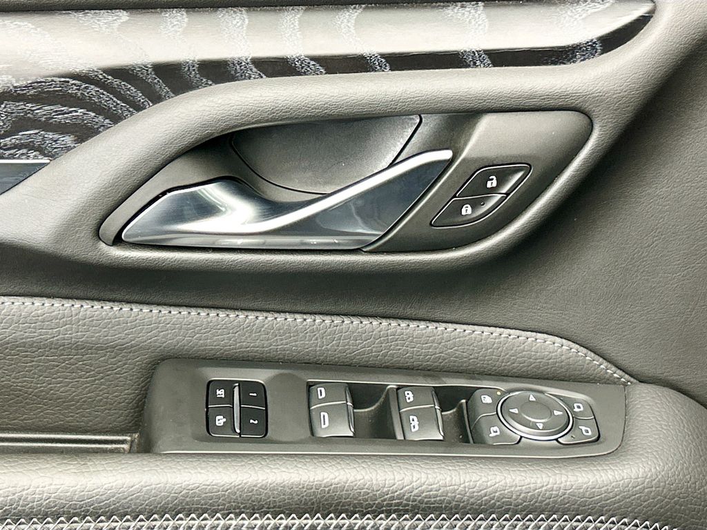 Thumbnail: 2021 GMC Yukon - 24