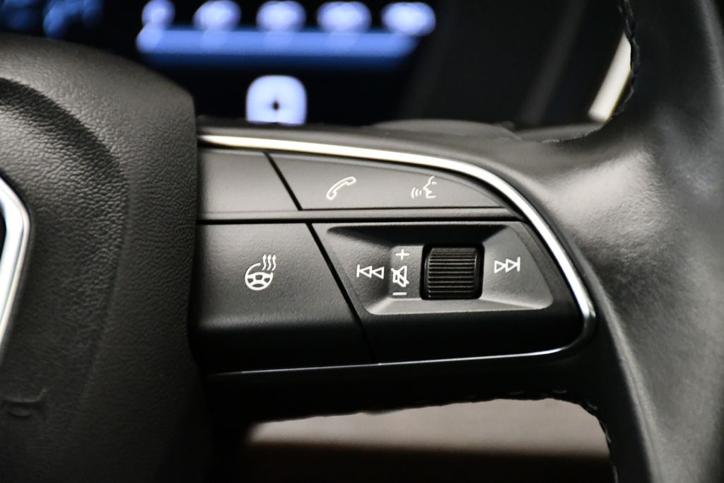 Thumbnail: 2023 Audi Q5 - 25