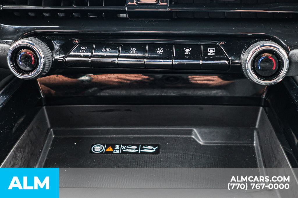 Used 2025 Black Chevrolet Z71 image 42