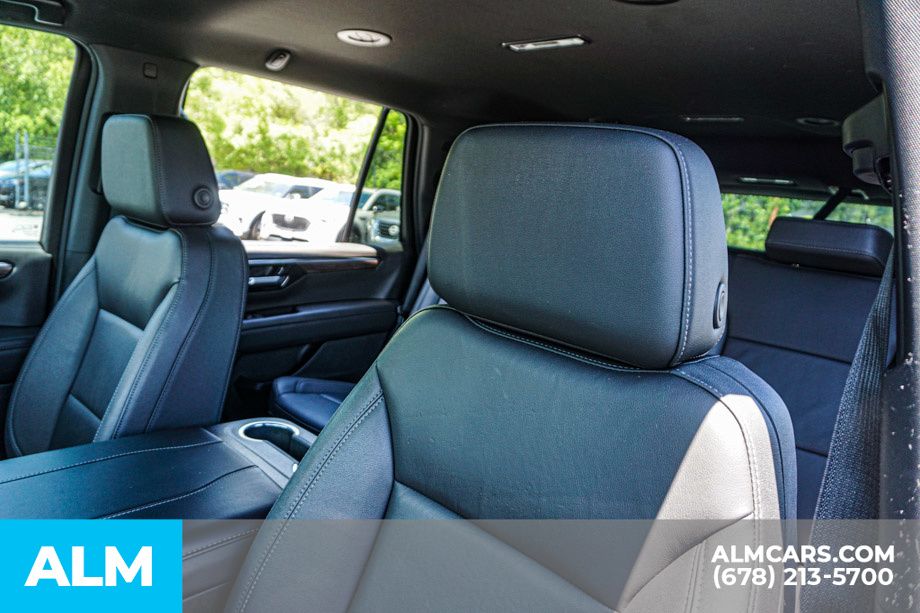 Used 2025 Gray Chevrolet LT image 18