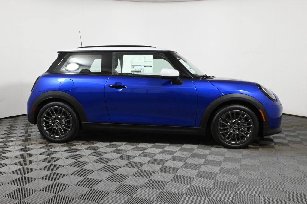 2025 MINI Cooper S 8