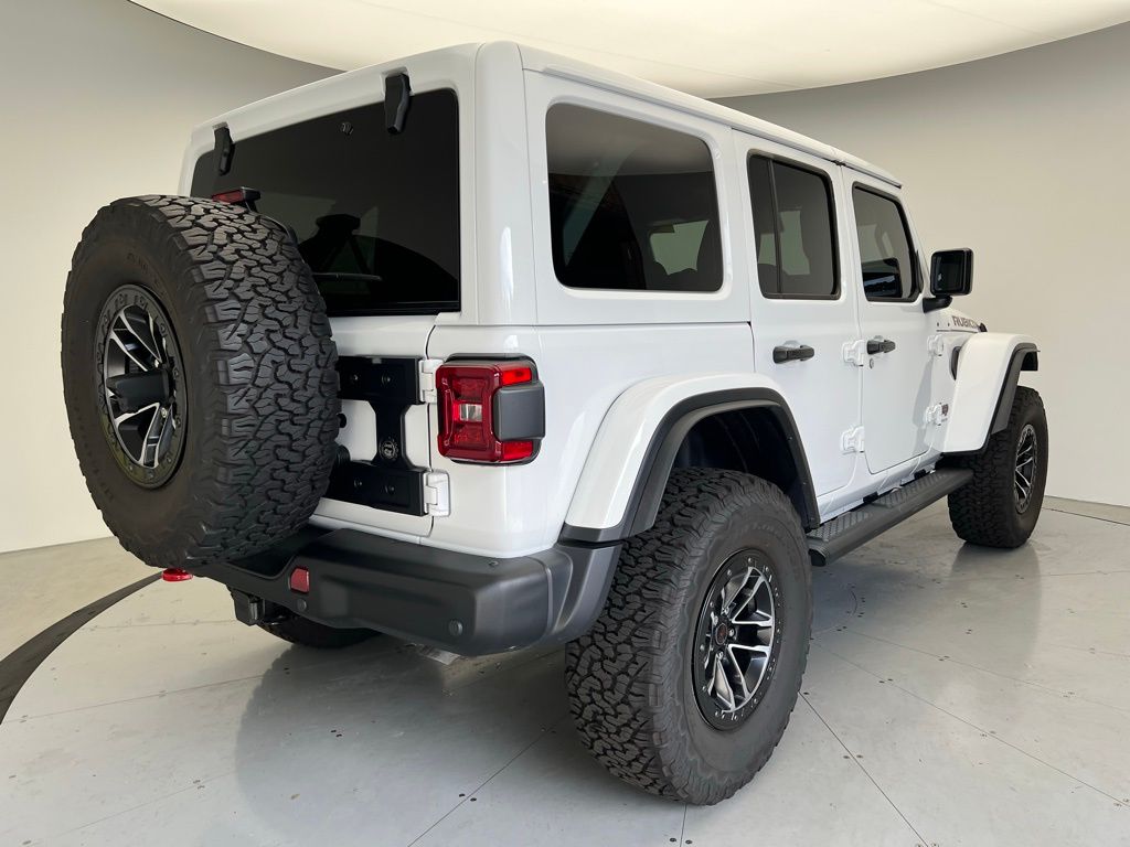 Thumbnail: 2024 Jeep Wrangler - 23