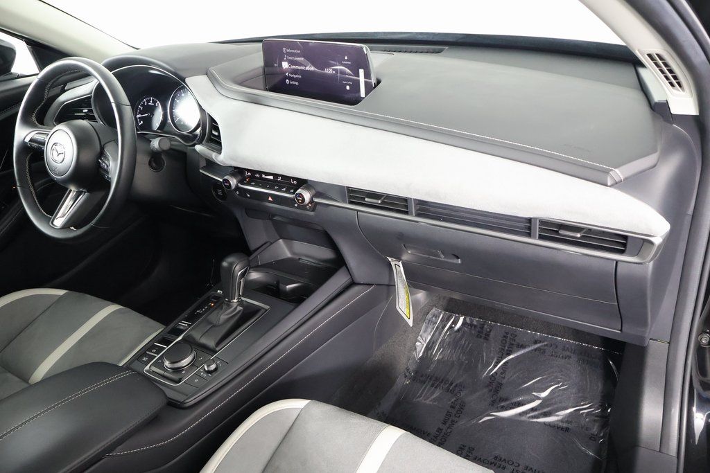 Thumbnail: 2026 Mazda CX-30 - 10