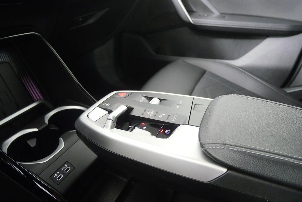 Thumbnail: 2023 BMW X1 - 23