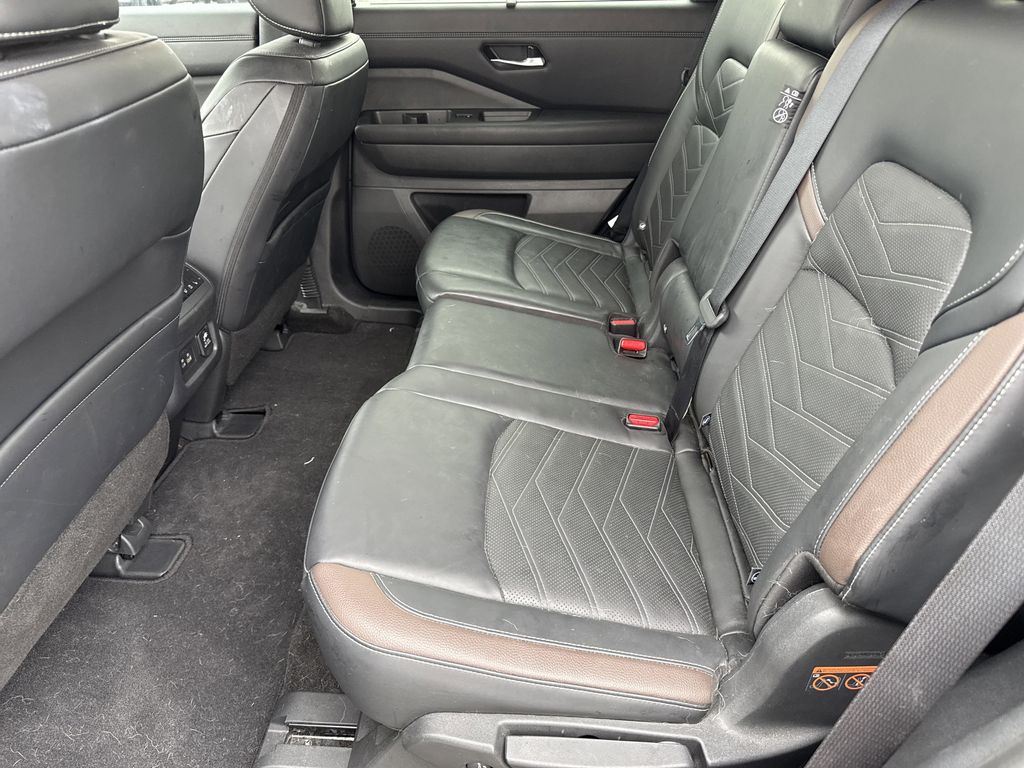 2024 Nissan Pathfinder Platinum Black at Central Houston Nissan