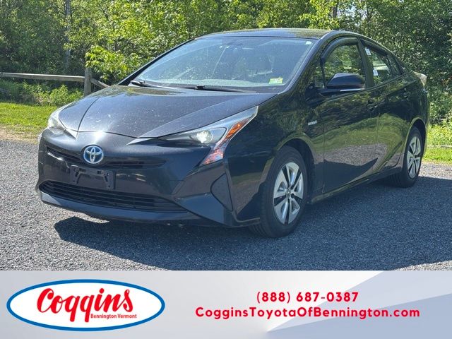 2016 Toyota Prius Three's photo