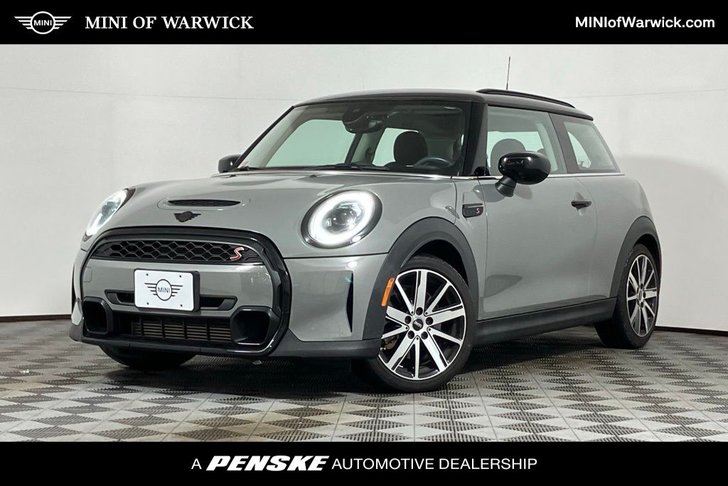 2022 MINI Cooper S -
                Warwick, RI