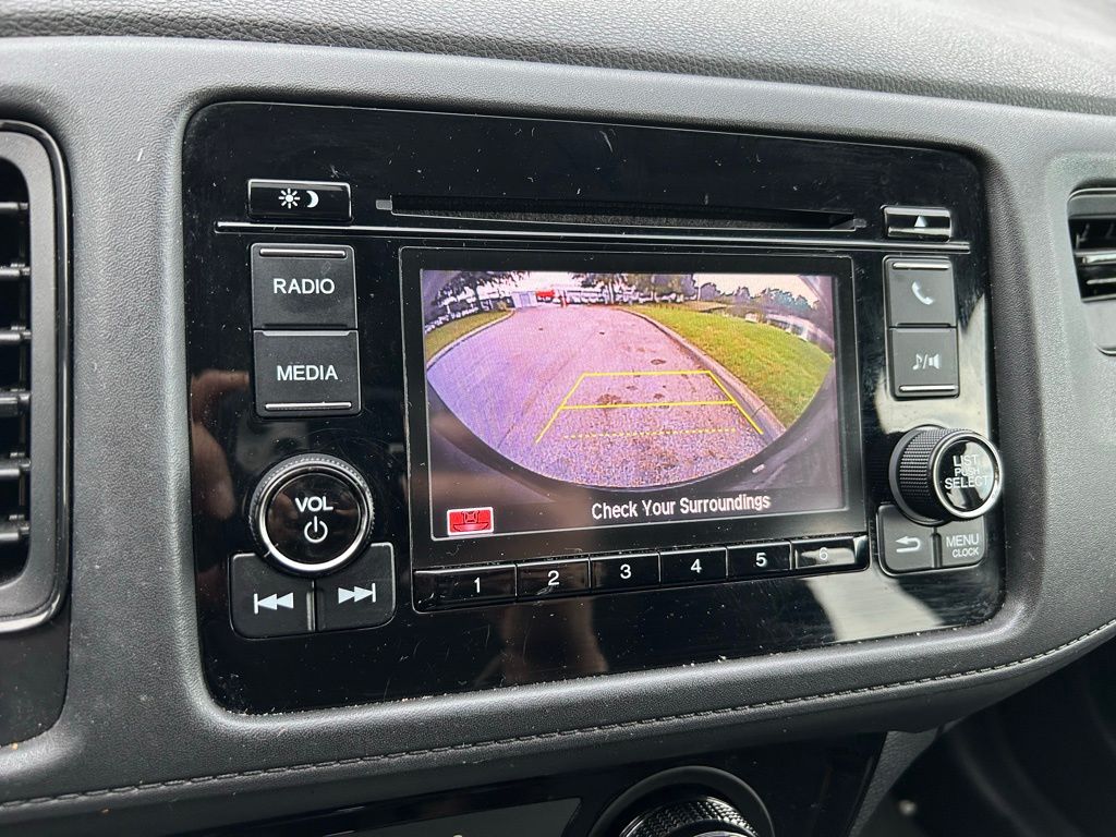 2022 Honda HR-V LX 24