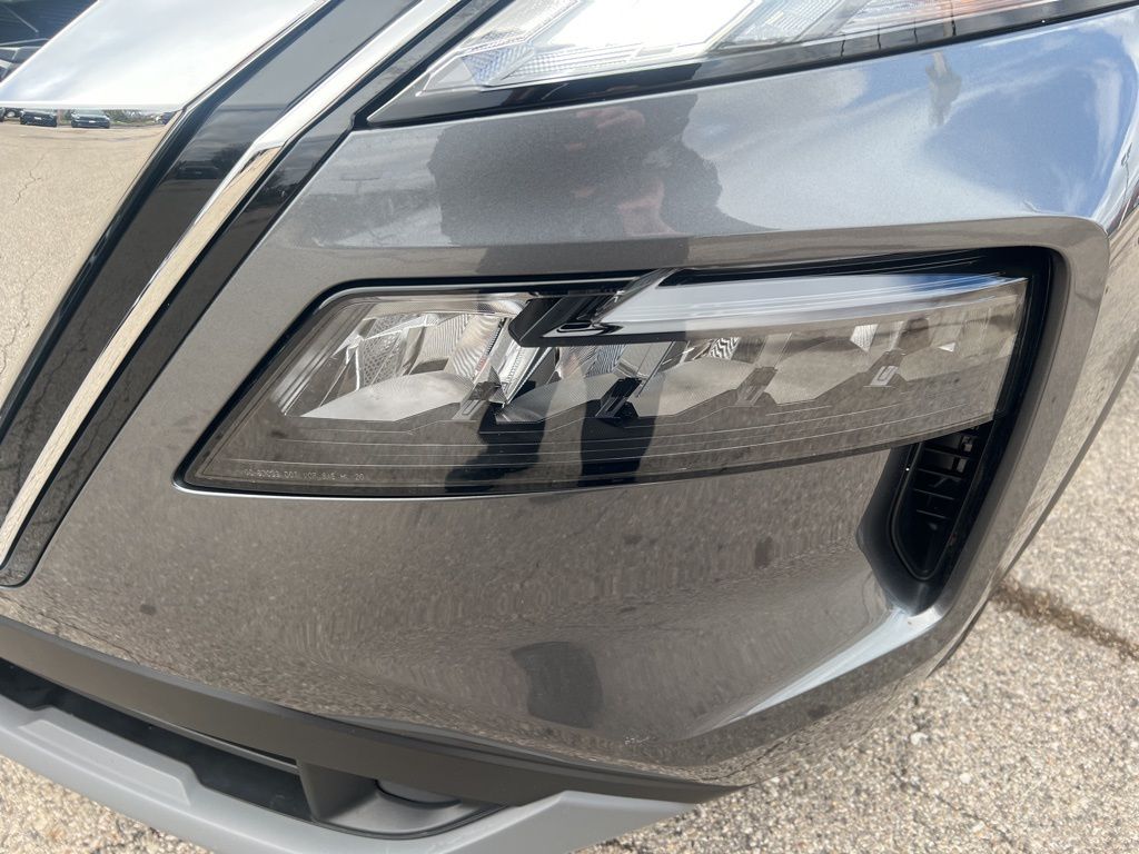 2023 Nissan Rogue S photo