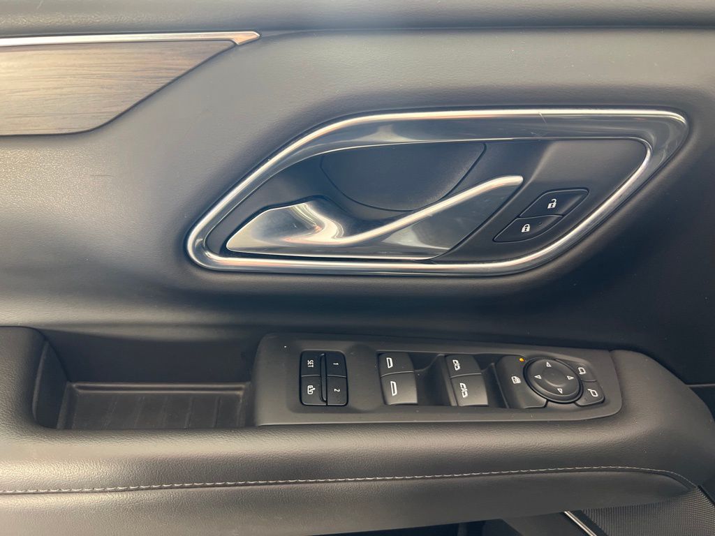 Used 2023 White Chevrolet LT image 20