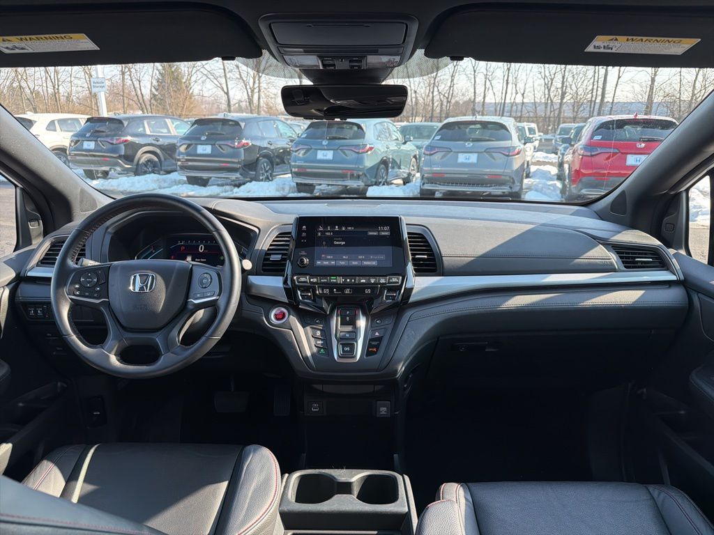Thumbnail: 2023 Honda Odyssey - 12