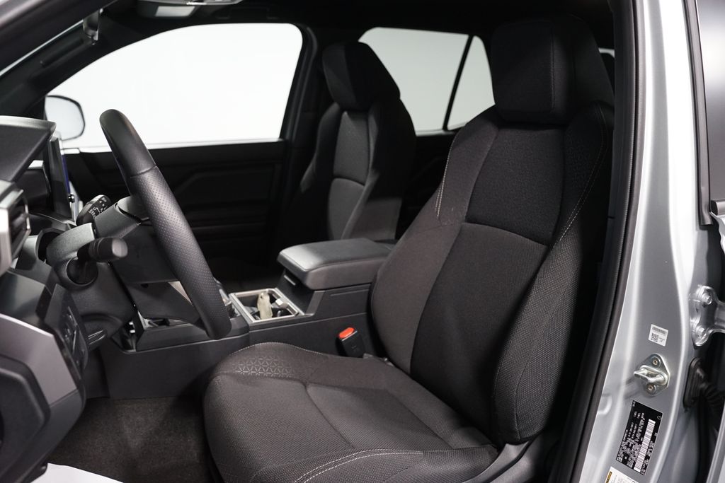 Thumbnail: 2025 Toyota 4Runner - 28