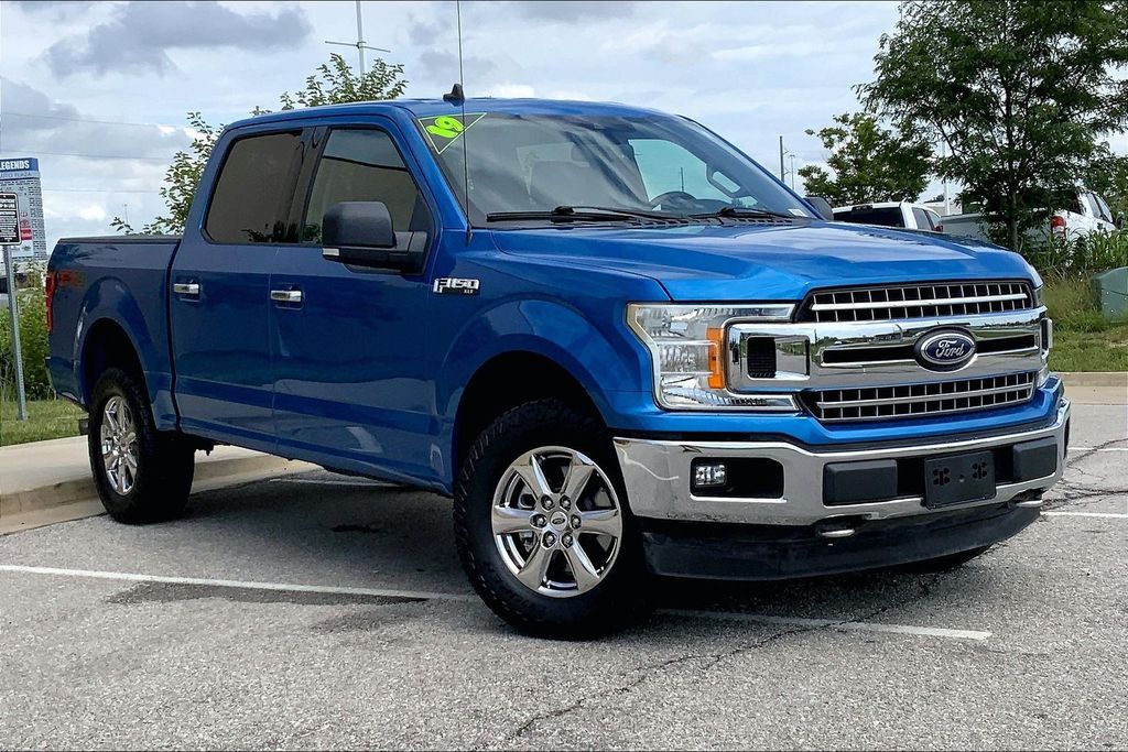 Used 2019 Blue Ford XLT image 32