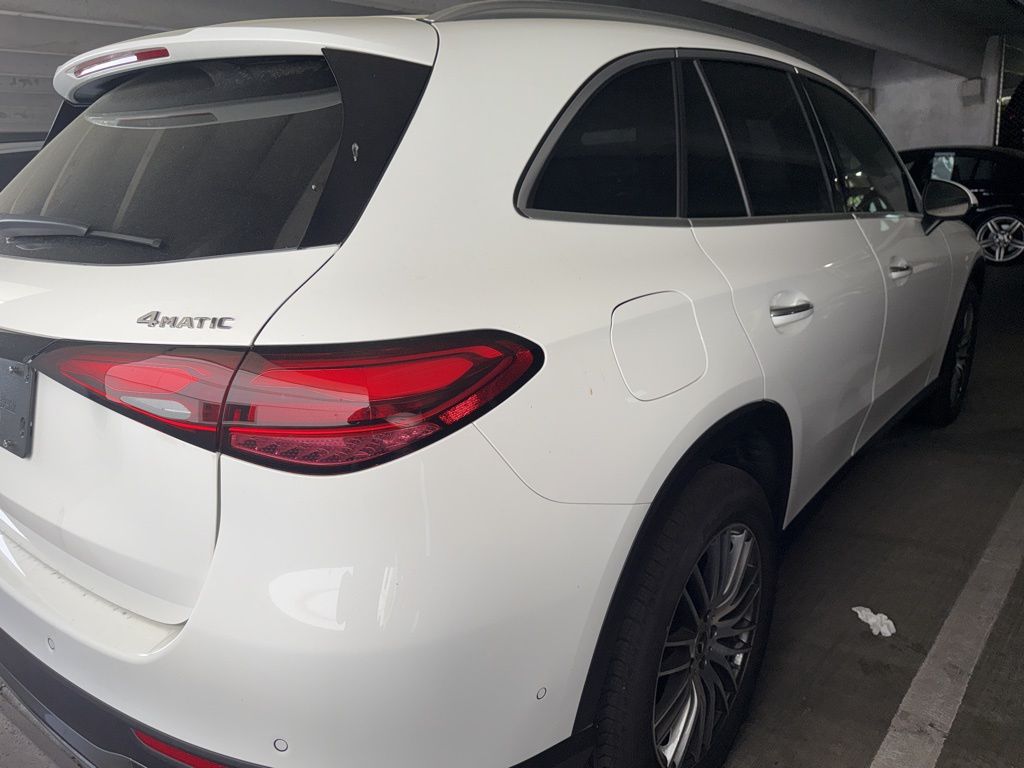 Thumbnail: 2025 Mercedes-Benz GLC - 3