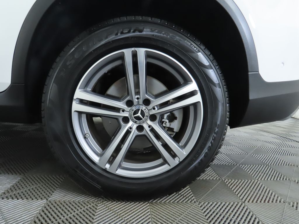 Thumbnail: 2022 Mercedes-Benz GLC - 31