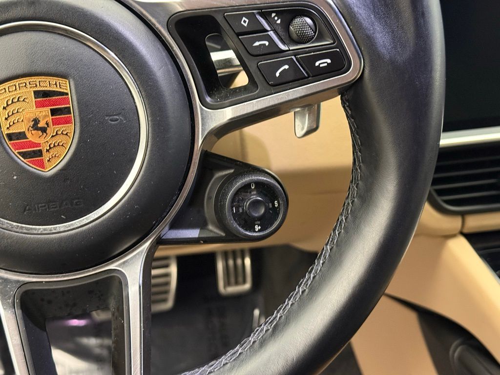 2019 Porsche Cayenne S 15