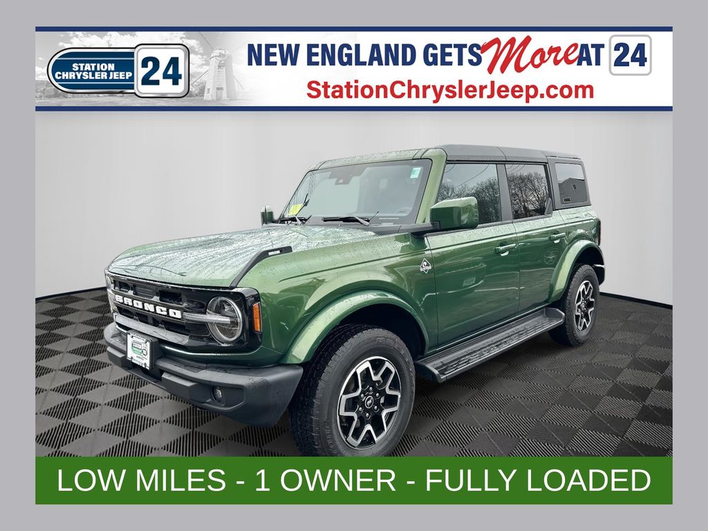 Green Metallic 2025 Ford Bronco Outer Banks 4-Door 4WD SUV / Crossover Four-Wheel Drive Automatic