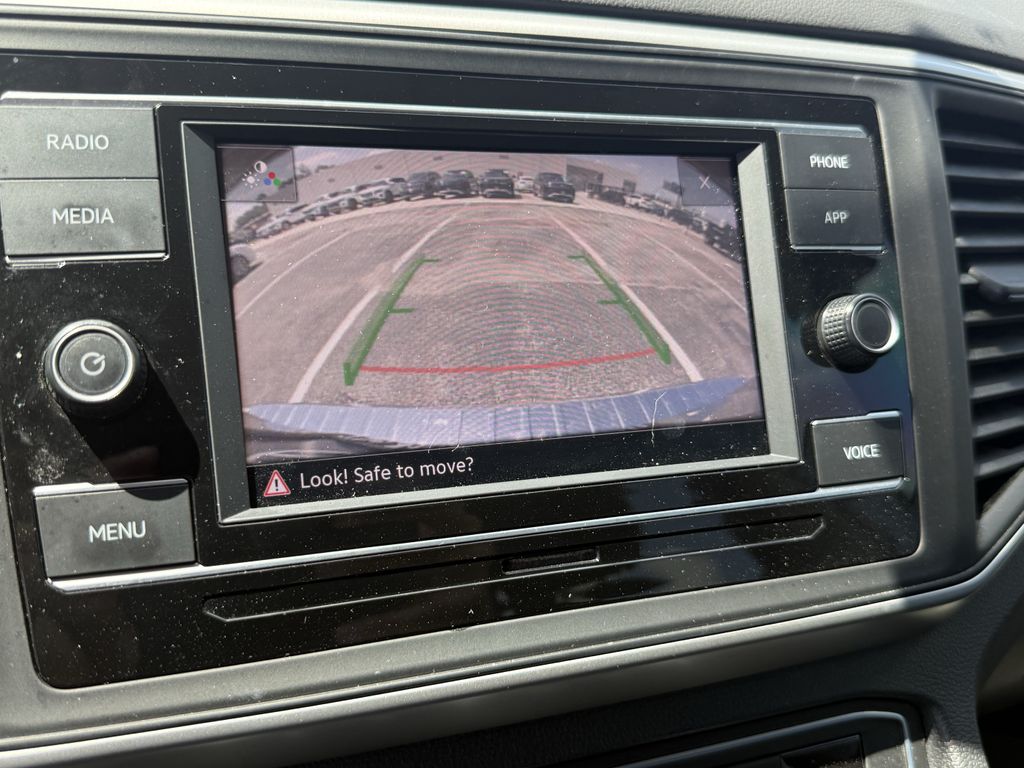 2023 Volkswagen Atlas 2.0T SE Silver at Cook Ford