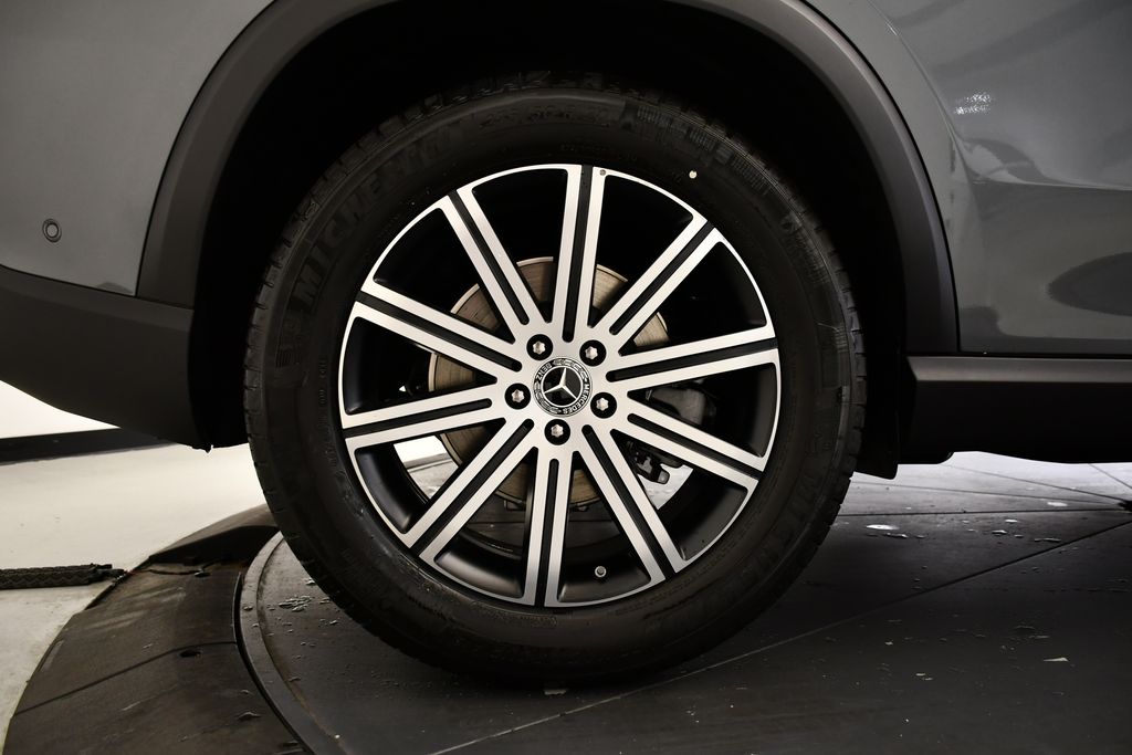 Thumbnail: 2026 Mercedes-Benz GLE - 15