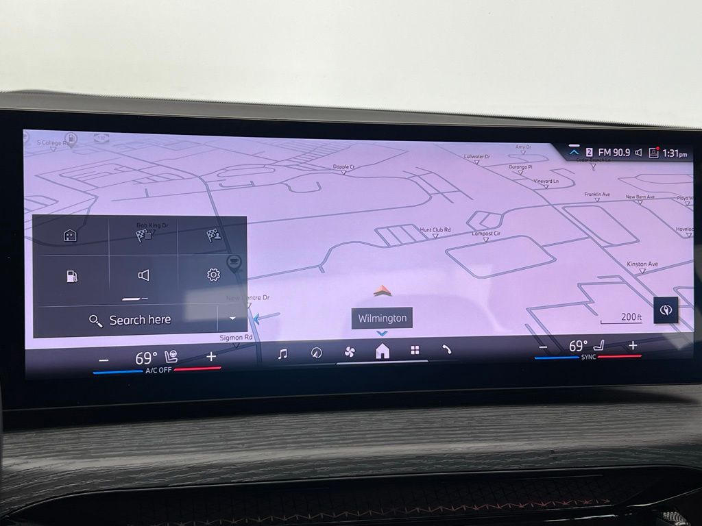 Thumbnail: 2025 BMW 3 Series - 13