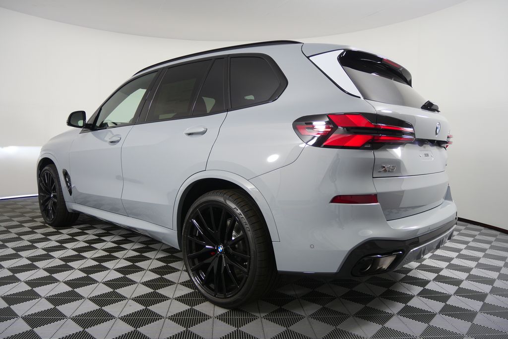 Thumbnail: 2026 BMW X5 - 5