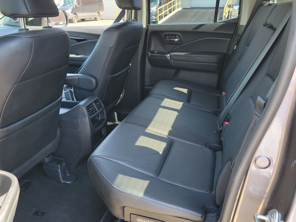 Thumbnail: 2019 Honda Ridgeline - 19