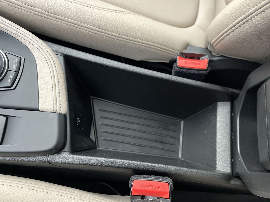 Thumbnail: 2021 BMW X1 - 21