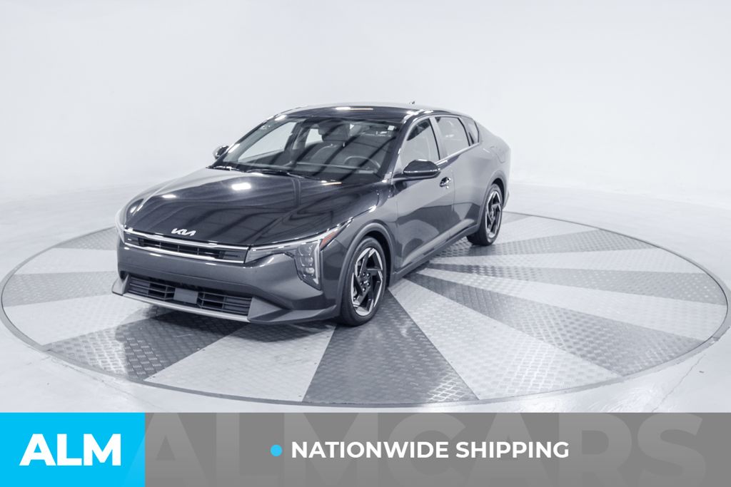 2025 Kia K4 EX photo 2