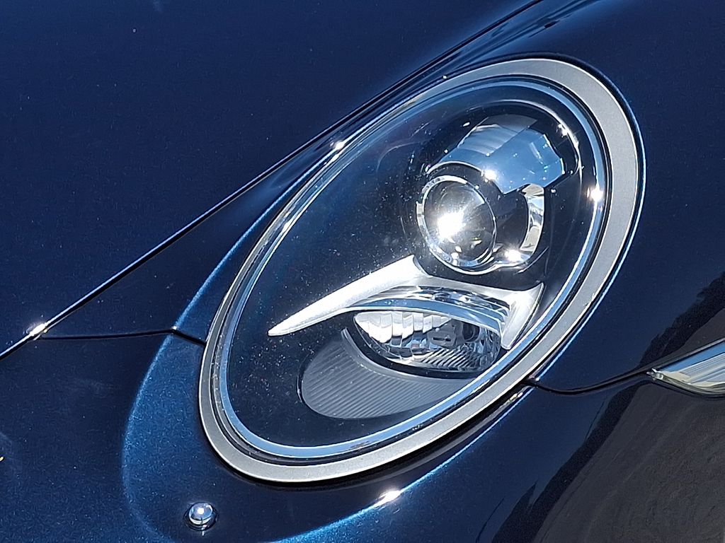 Thumbnail: 2014 Porsche 911 - 11