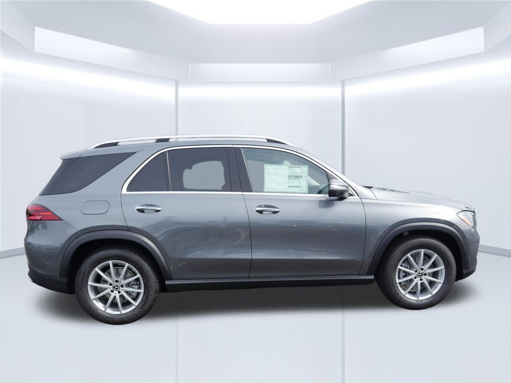 Thumbnail: 2026 Mercedes-Benz GLE - 6