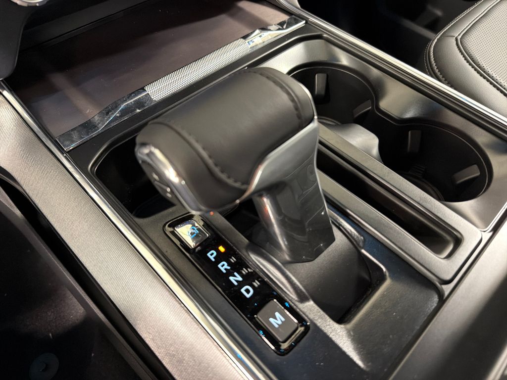 New 2026 Black Ford Platinum image 27